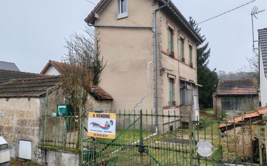 IM8074 MAISON ANCIENNE DISTRICT MONTARGIS