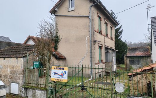 IM8074 MAISON ANCIENNE DISTRICT MONTARGIS