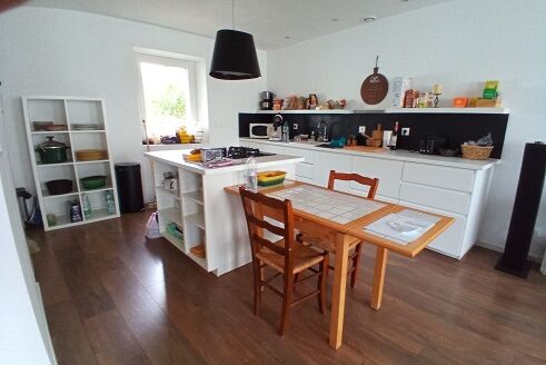 IM8095 CENTRE VILLE FERRIERES EN GATINAIS MAISON RENOVEE