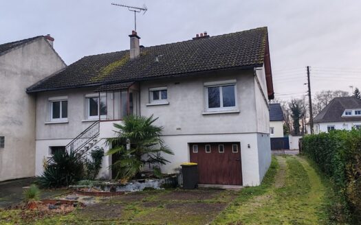IM8117 PAVILLON SUR SOUS SOL 4 CHAMBRES