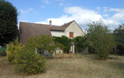 IM8125 MAISON FAMILIALE 10 MINS SUD MONTARGIS