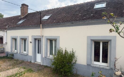 IM8128 MAISON DE PAYS BORD DE RIVIERE