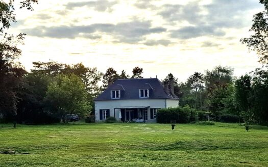 IM8129 PROPRIÉTÉ GÂTINAISE