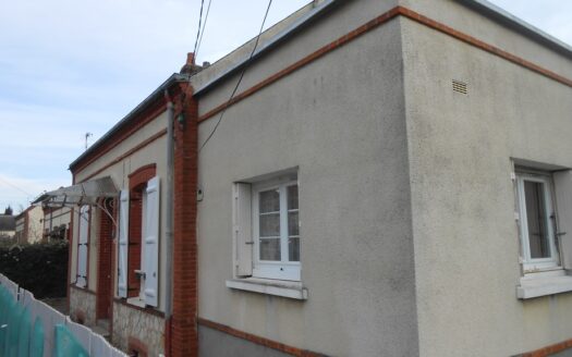 IM184L MAISON 4 CHAMBRES avec Garage